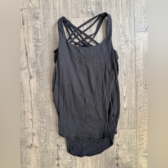 Lululemon Wild Tank-Heathered Black / Black- Size 6 - Picture 3 of 5